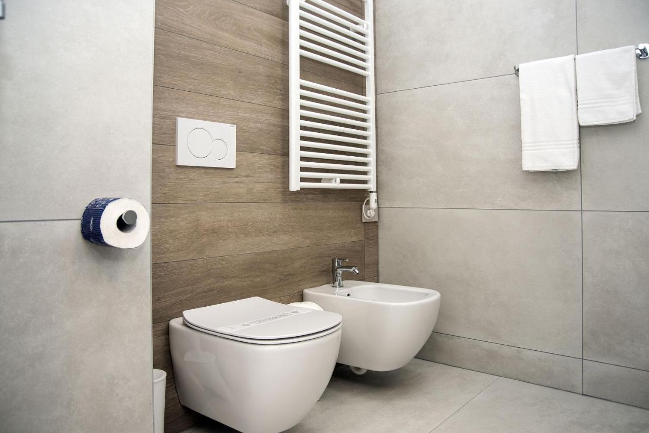 Camelot Appartamenti - Business E Holiday San Martino Buon Albergo Exterior photo