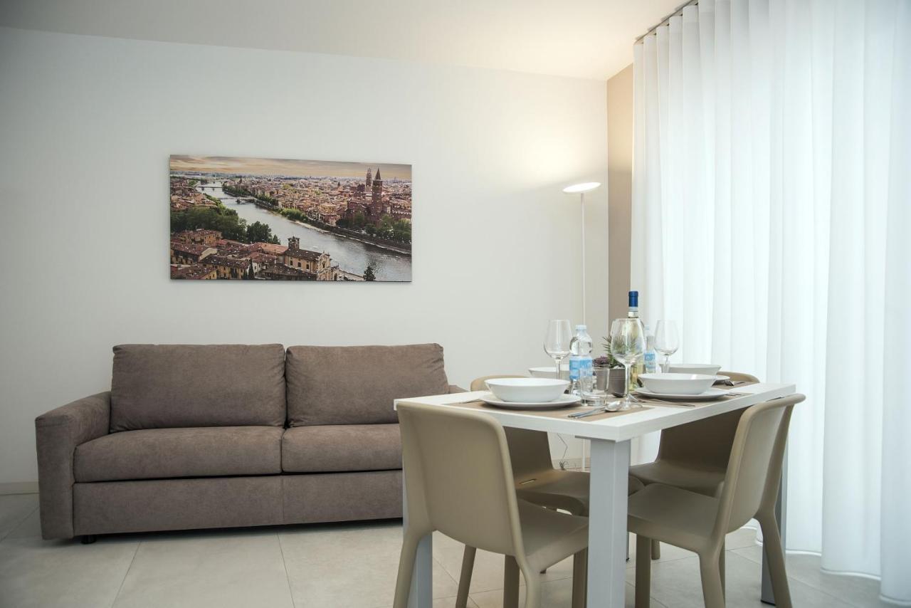 Camelot Appartamenti - Business E Holiday San Martino Buon Albergo Exterior photo