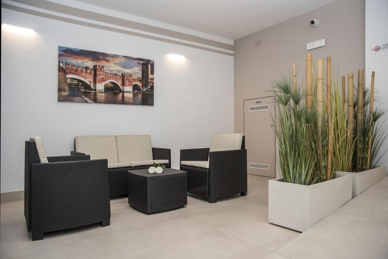 Camelot Appartamenti - Business E Holiday San Martino Buon Albergo Exterior photo
